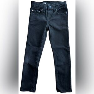 # 65
Levi's Black Skinny Jeans Timeless Style